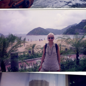 Piacevole sosta  di due giorni  a Hong Kong, uno dei posti più belli del mondo sulla rotta dell’ Australia (giugno 1996)