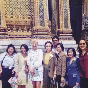 visita al palazzo reale di Bangkok con psichiatri filippini dopo lunghe ore di lezione. Febbraio 1999